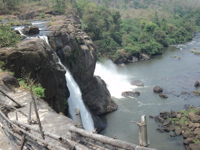 Singalathu chinnakuyile